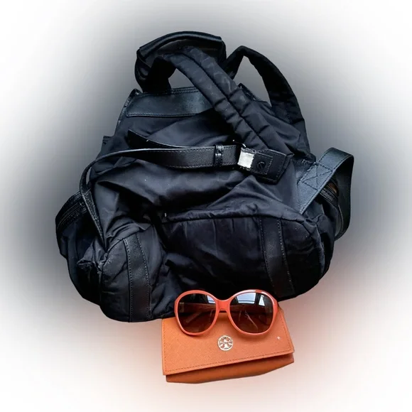 Tory Burch Backpack and Sunglasses display picture 3